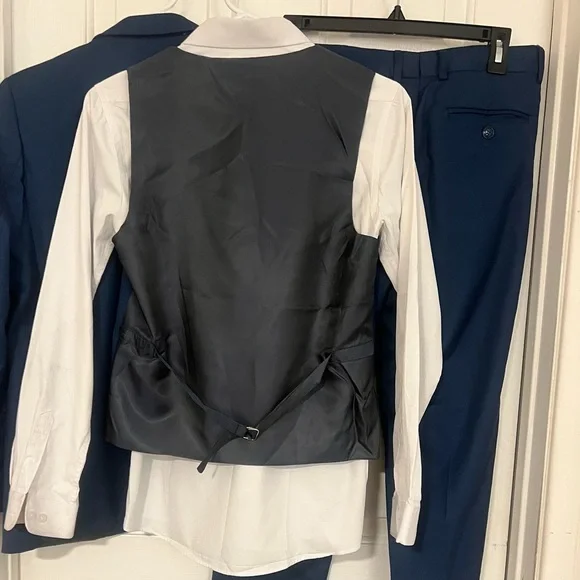 Perry Ellis Navy Blue Suit Set - Picture 4 of 16